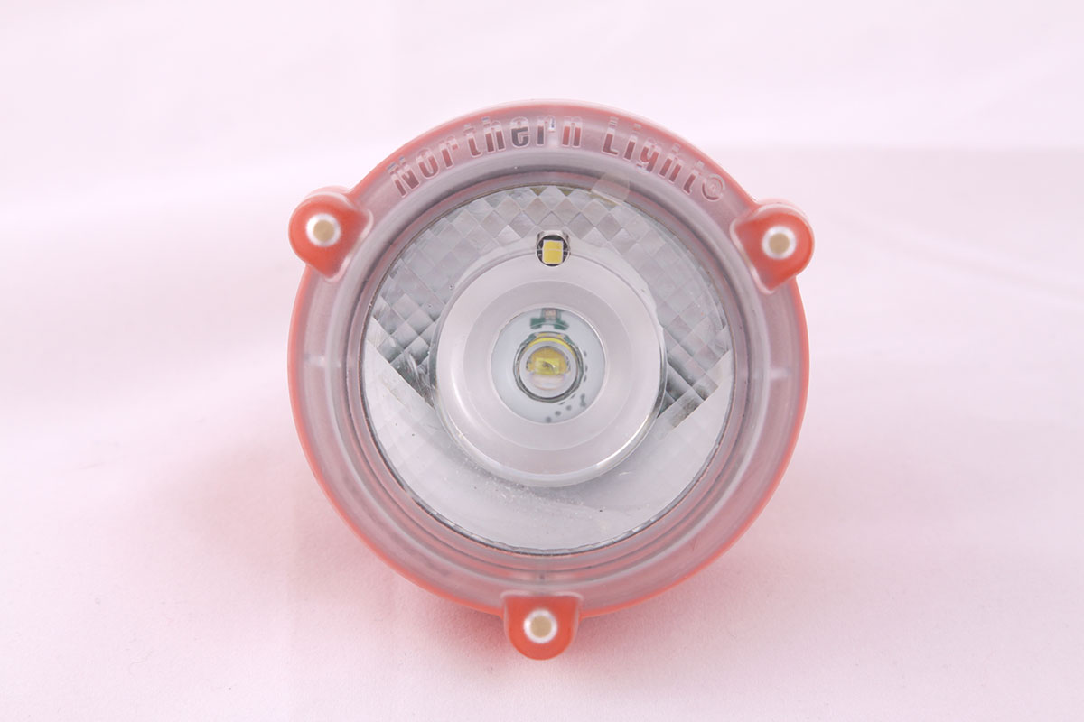 NLT© Genesis Lampe à casquette sans fil avec Li-Ion - Avec clip fixe, 7 000 Lux de sortie